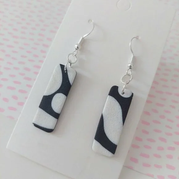 Black and White Earrings - Picture 2 of 2